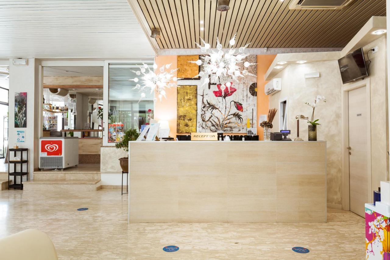 Hotel Al Nuovo Porto Bellaria-Igea Marina Eksteriør bilde