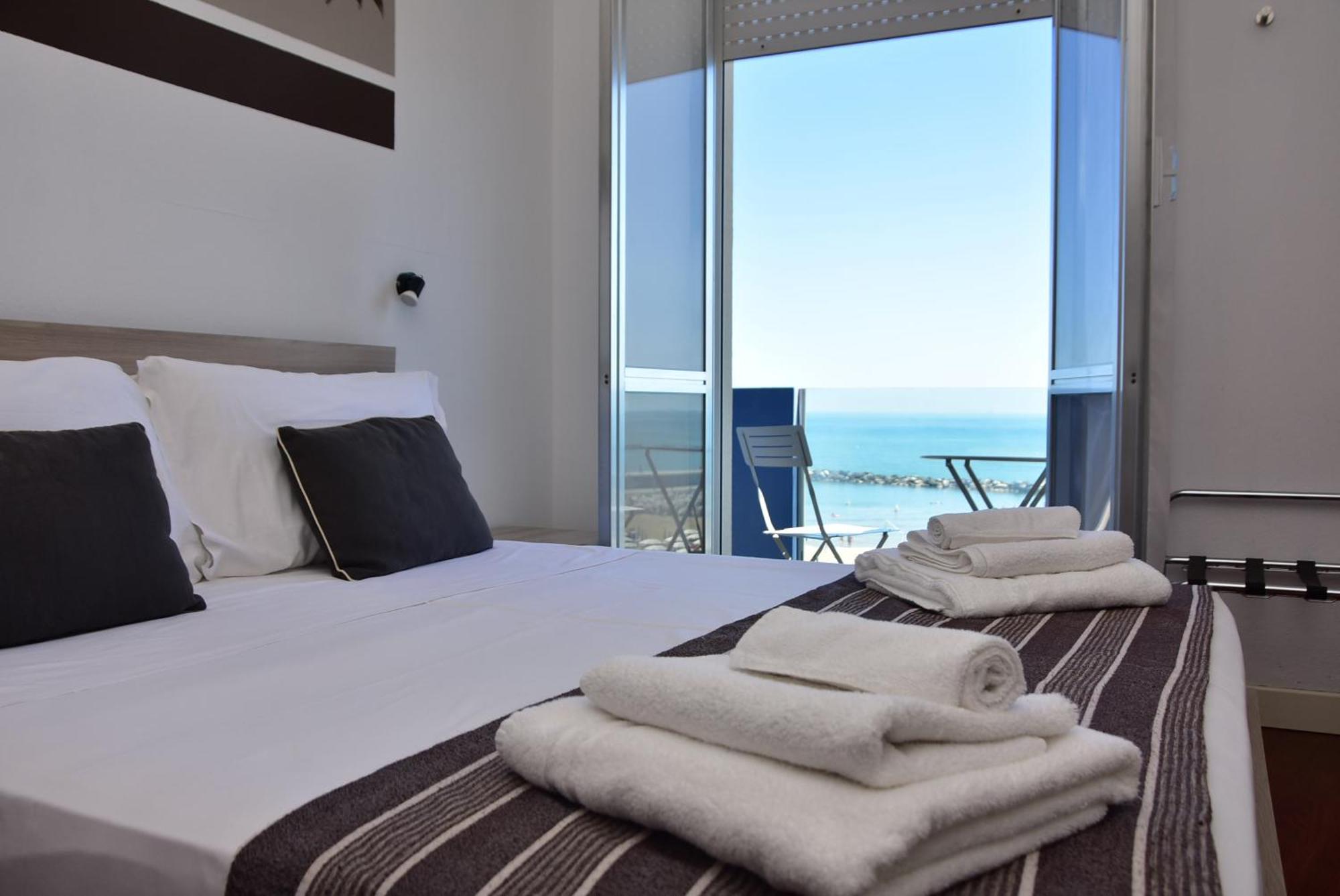 Hotel Al Nuovo Porto Bellaria-Igea Marina Eksteriør bilde